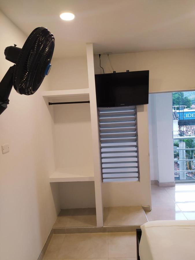 Hotel Brisas Del Norte Roldanillo 外观 照片