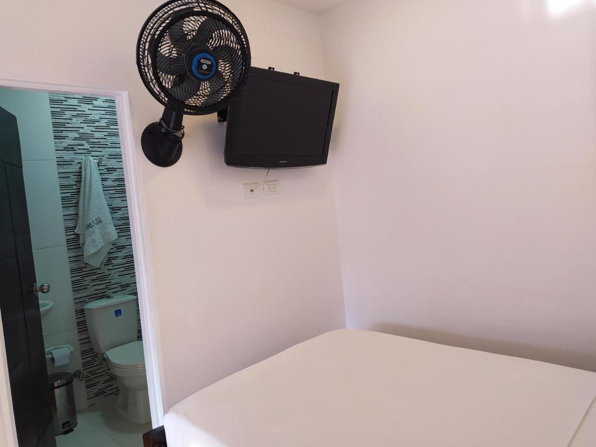 Hotel Brisas Del Norte Roldanillo 外观 照片