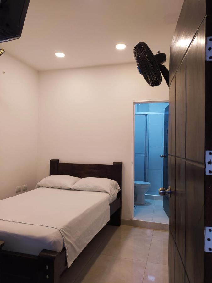 Hotel Brisas Del Norte Roldanillo 外观 照片