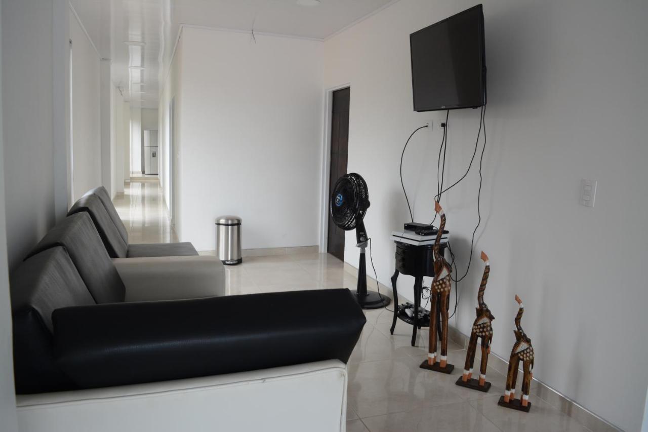 Hotel Brisas Del Norte Roldanillo 外观 照片