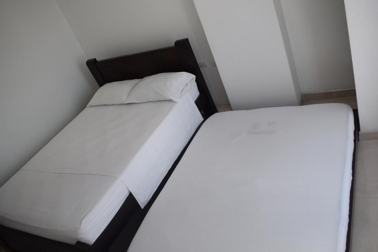Hotel Brisas Del Norte Roldanillo 外观 照片